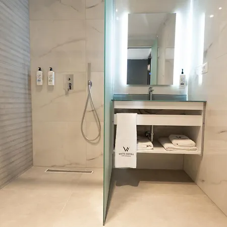 White Amfora 4*